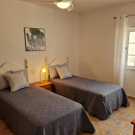 Apartment Lorarno, 5 Minuten Vom Strand Carvoeiro (Lagoa)